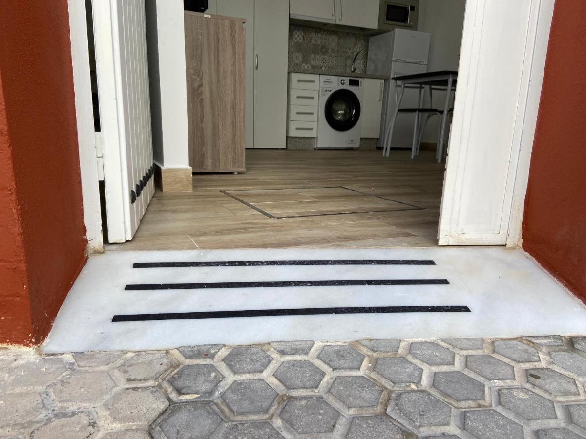 Apartamento Cruz Roja C เซบีญา ภายนอก รูปภาพ