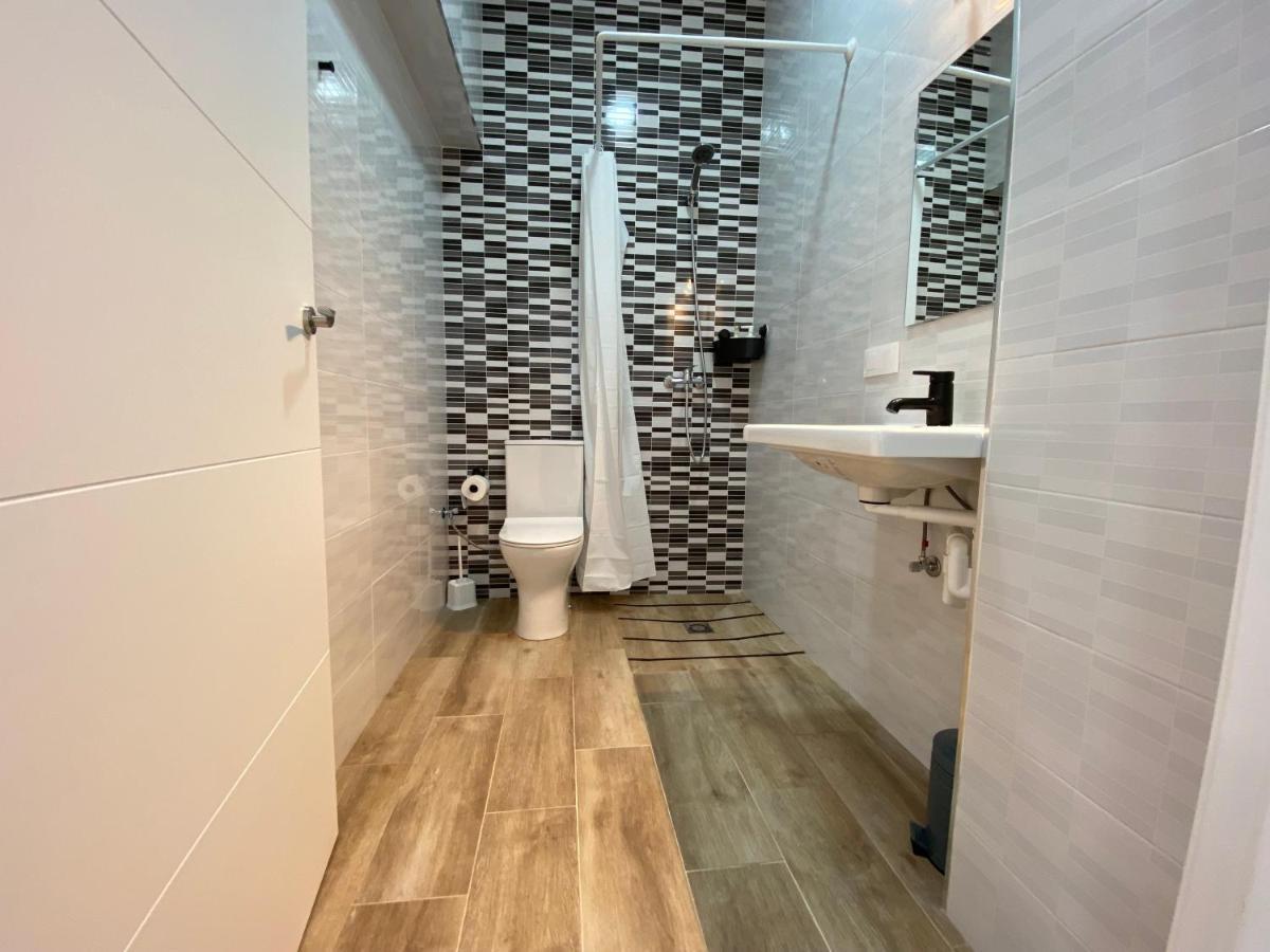 Apartamento Cruz Roja C เซบีญา ภายนอก รูปภาพ