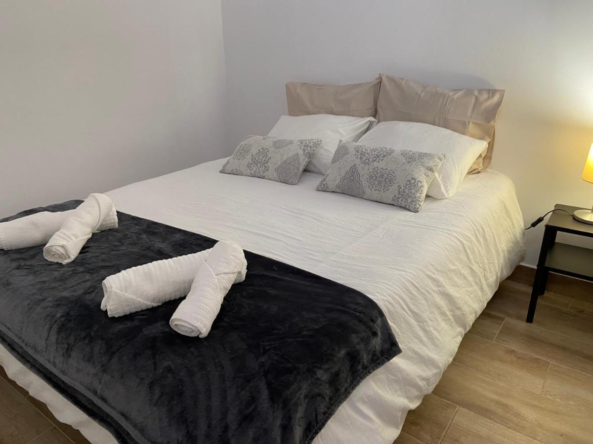 Apartamento Cruz Roja C เซบีญา ภายนอก รูปภาพ