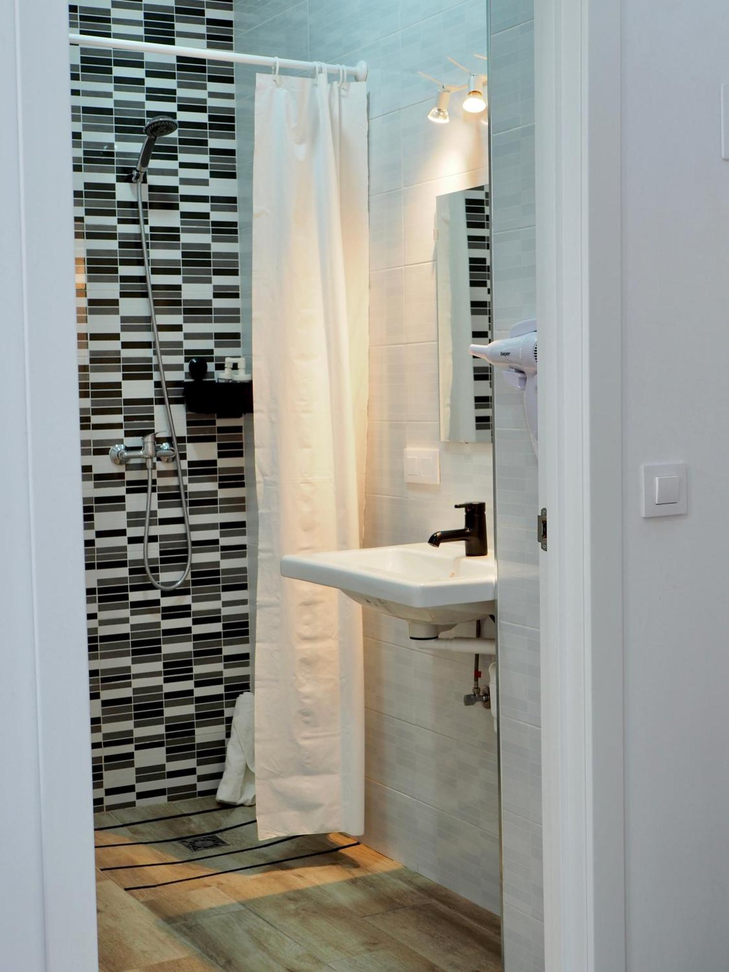 Apartamento Cruz Roja C เซบีญา ภายนอก รูปภาพ